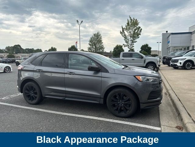 2022 Ford Edge SE