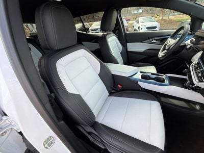 2025 Chevrolet Equinox EV LT