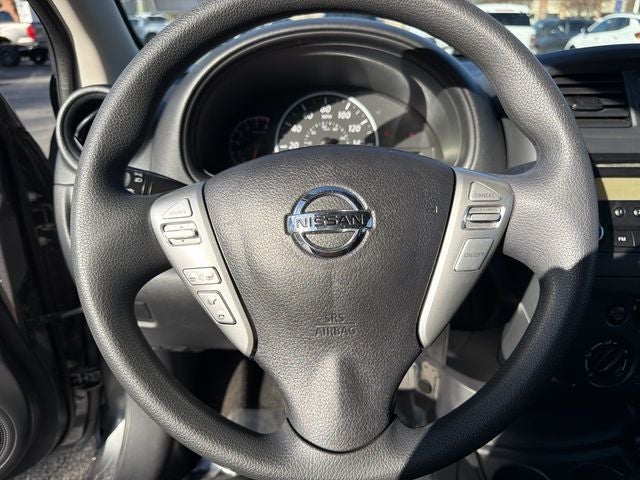 2016 Nissan Versa 1.6 S Plus