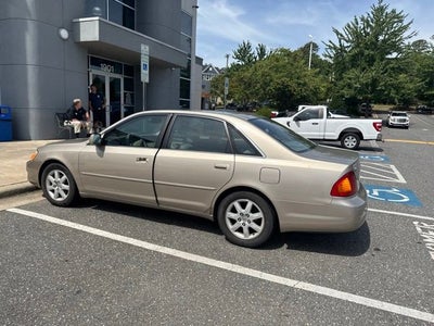 2000 Toyota Avalon Base