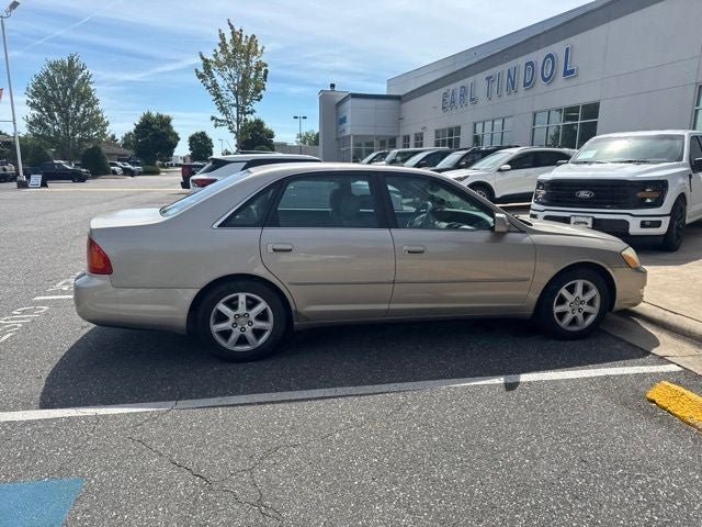 2000 Toyota Avalon Base