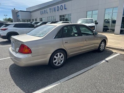 2000 Toyota Avalon Base