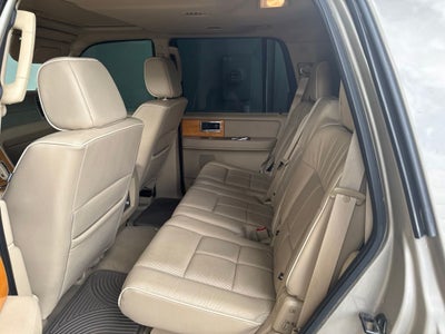 2008 Lincoln Navigator Base