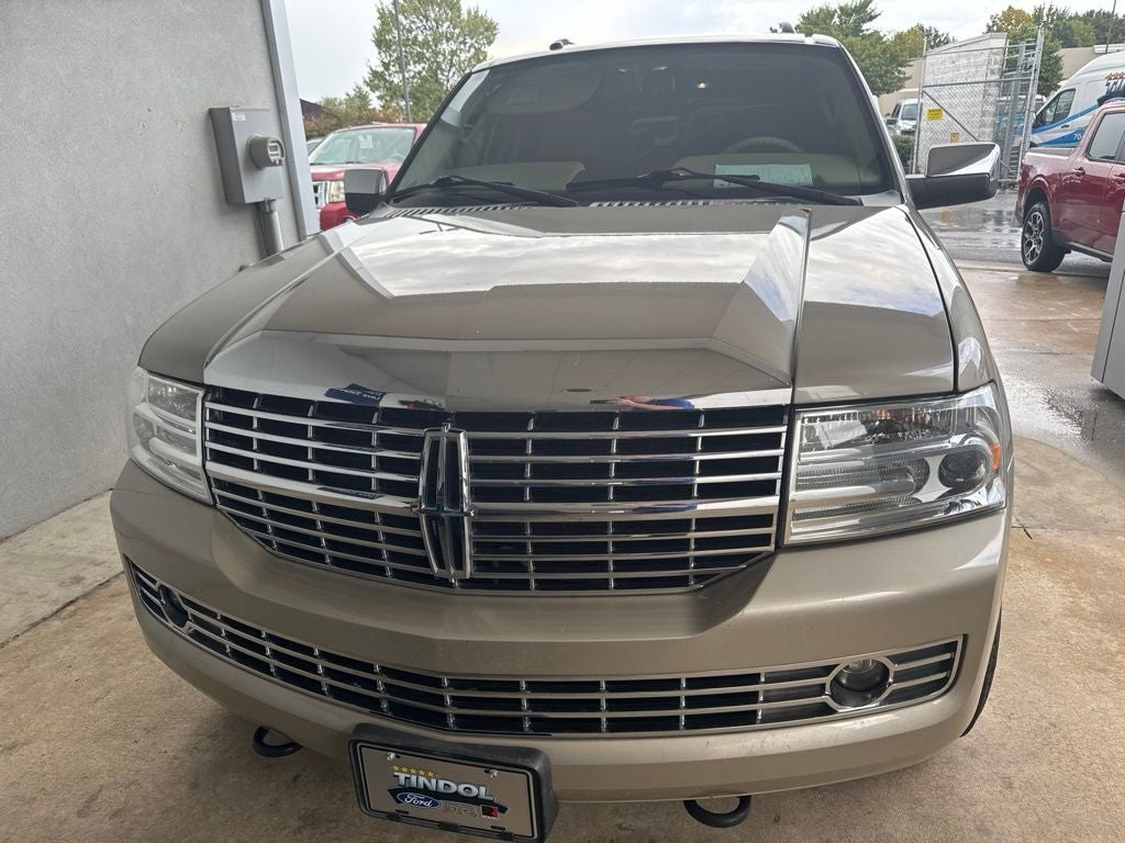 2008 Lincoln Navigator Base