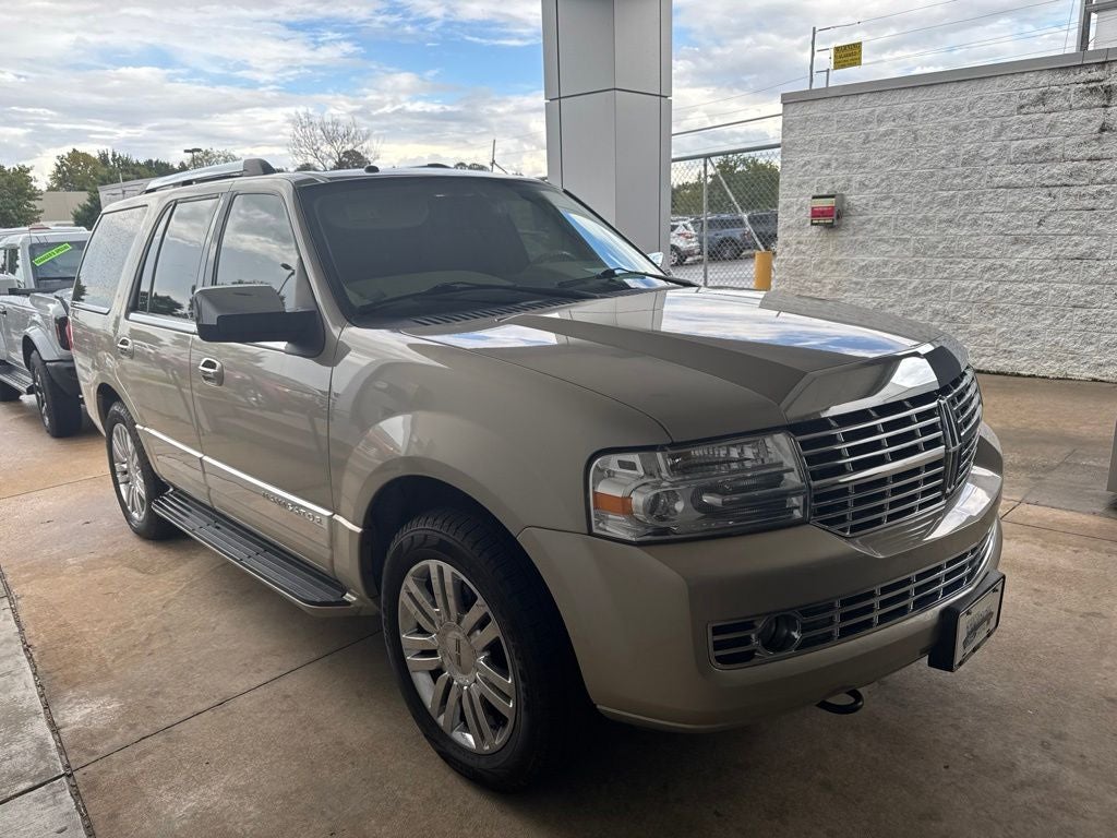 2008 Lincoln Navigator Base