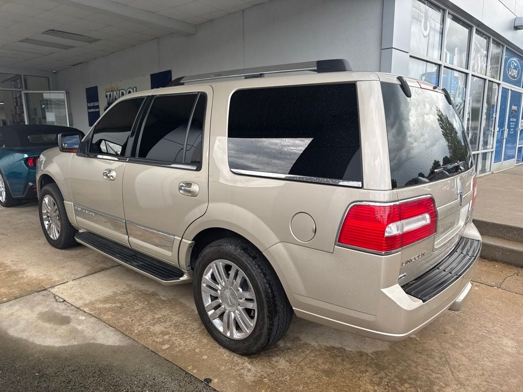 2008 Lincoln Navigator Base