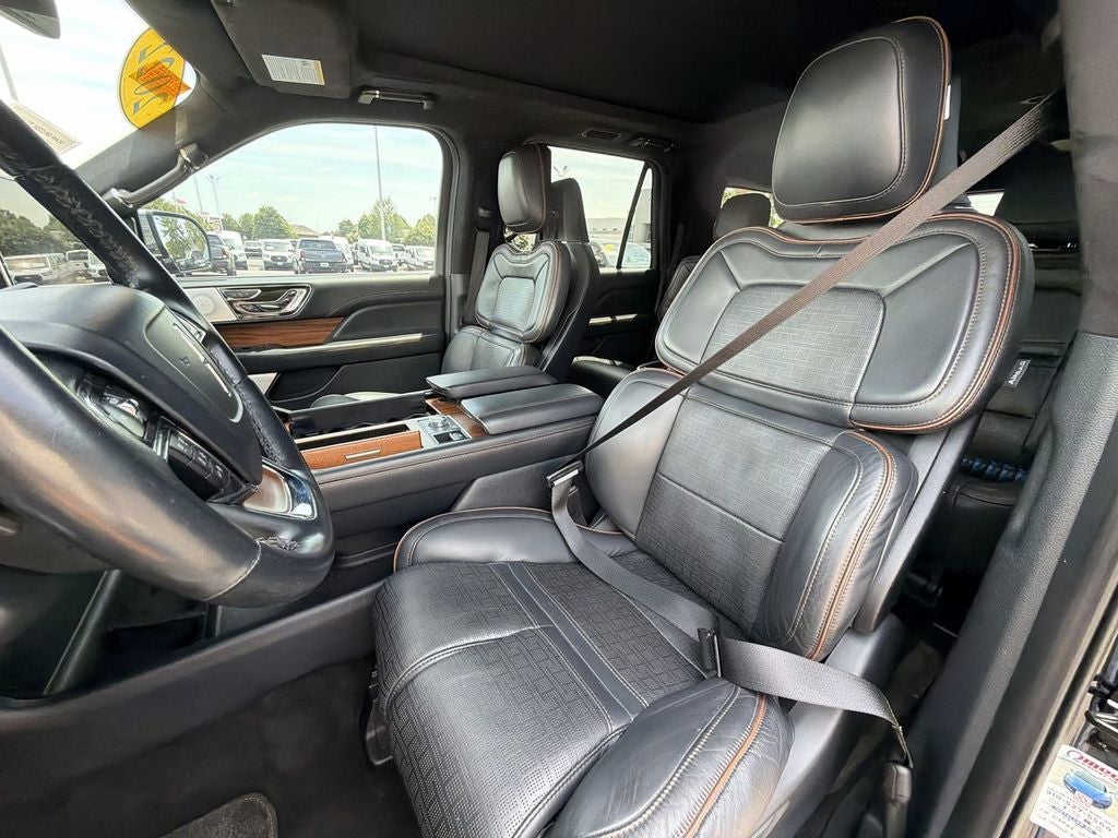 2022 Lincoln Navigator L Black Label