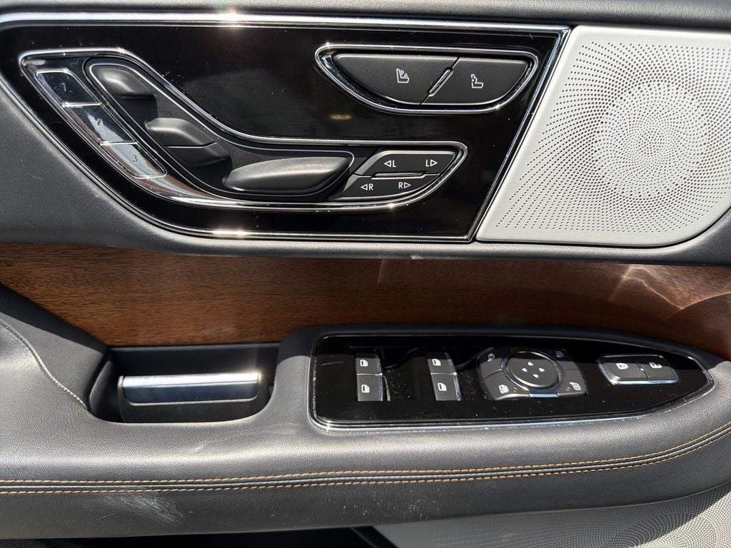 2022 Lincoln Navigator L Black Label