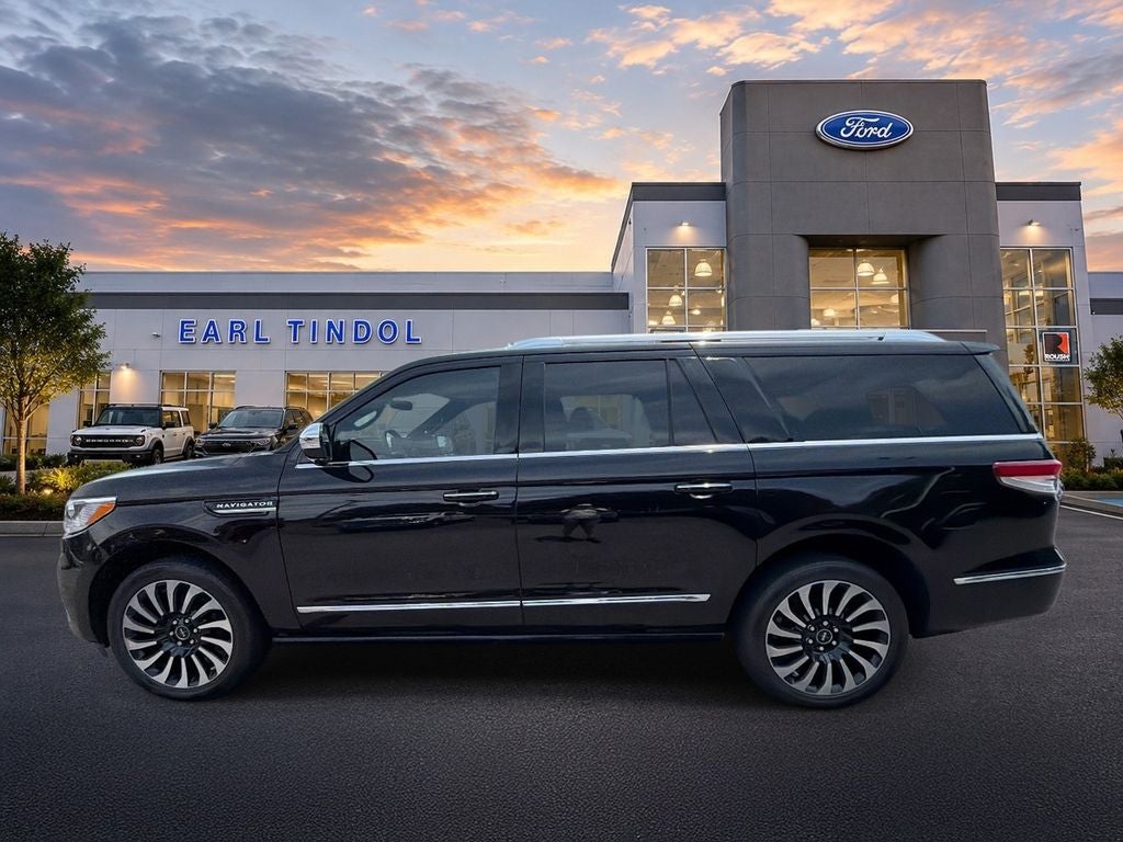 2022 Lincoln Navigator L Black Label