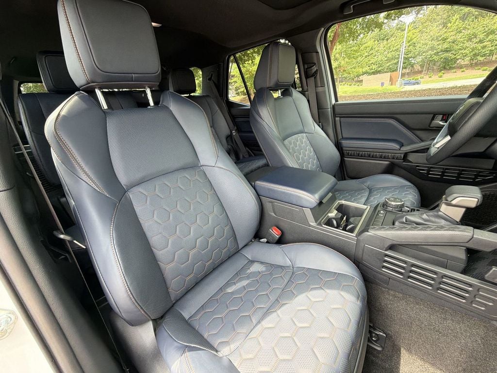 2026 Toyota 4Runner i-FORCE MAX Hybrid Platinum