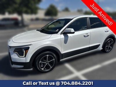 2023 Kia Niro LX