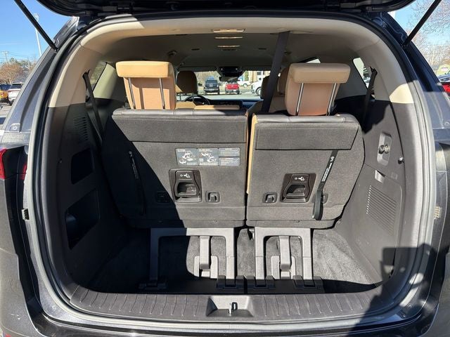 2024 Kia Carnival LX