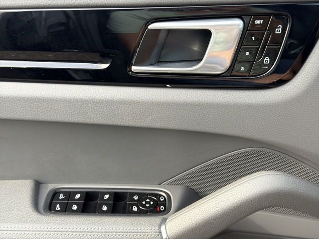 2020 Porsche Cayenne Coupe S