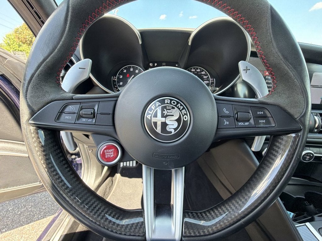 2017 Alfa Romeo Giulia Quadrifoglio