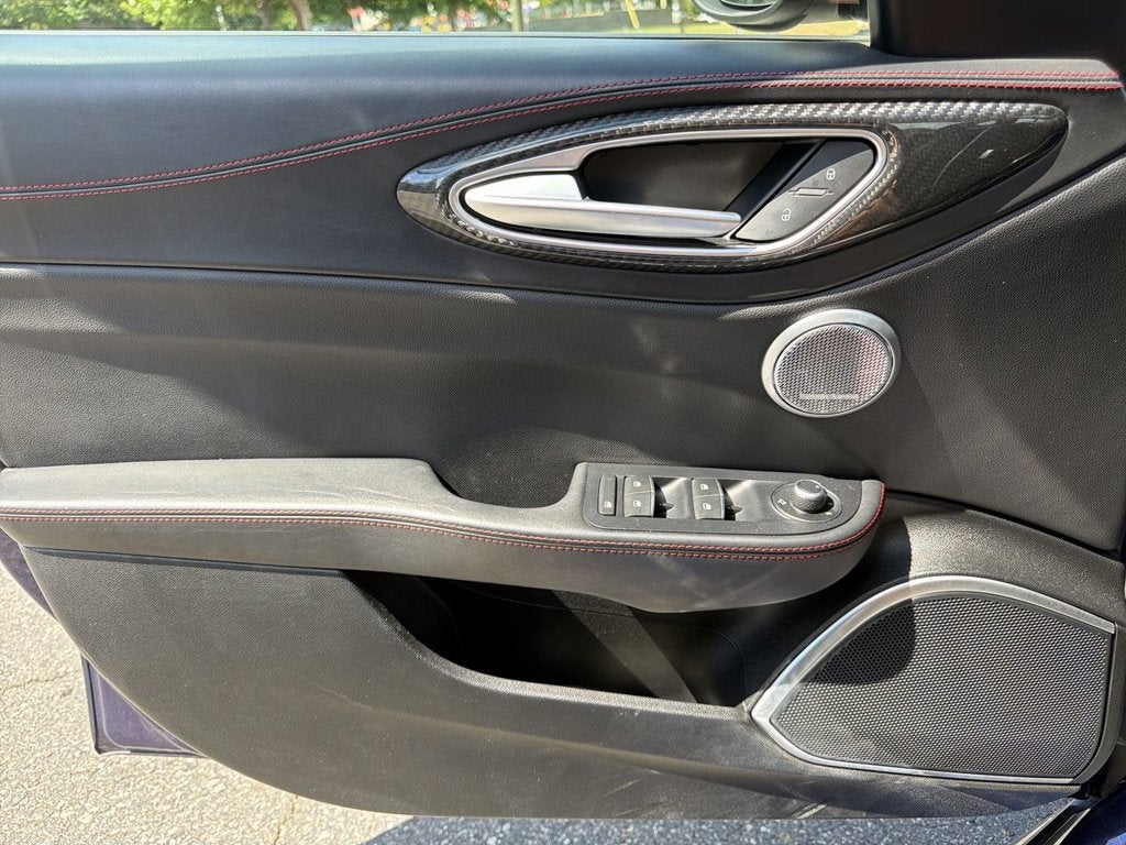 2017 Alfa Romeo Giulia Quadrifoglio