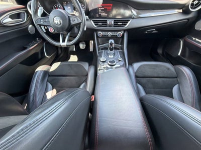 2017 Alfa Romeo Giulia Quadrifoglio