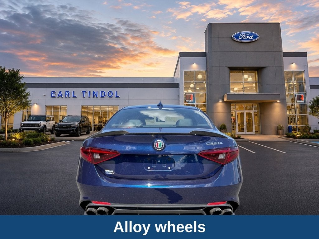 2017 Alfa Romeo Giulia Quadrifoglio